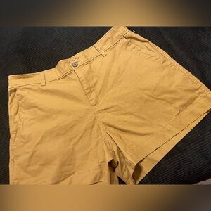 New Day High-Rise Everyday Shorts Womens Size 17 Pockets Stretch Brown (M)